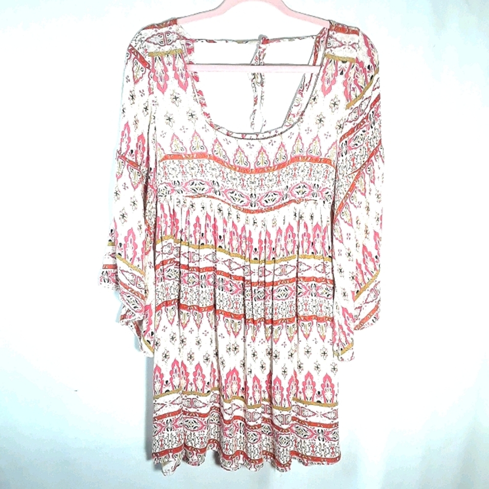 J Gee bell sleeve peasant blouse pink orange print